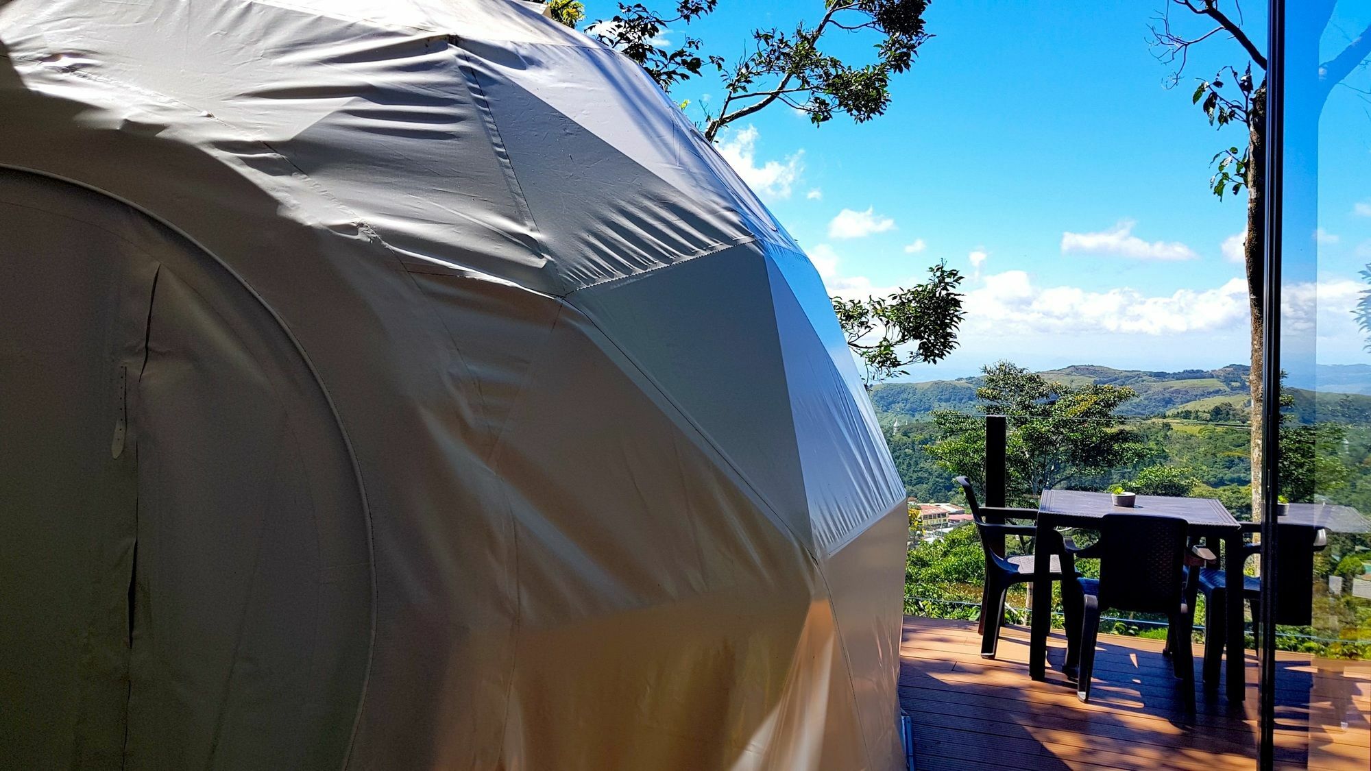 Chira Glamping Resort Monteverde Exterior foto
